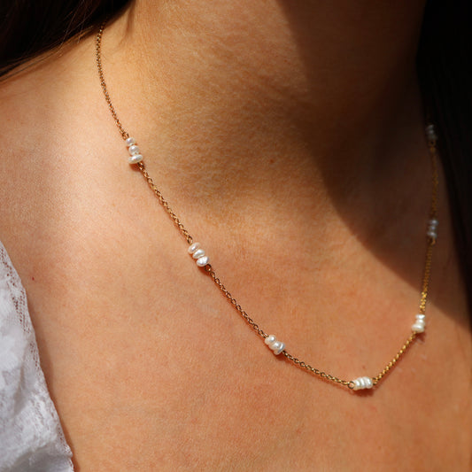 Dainty pearl necklace